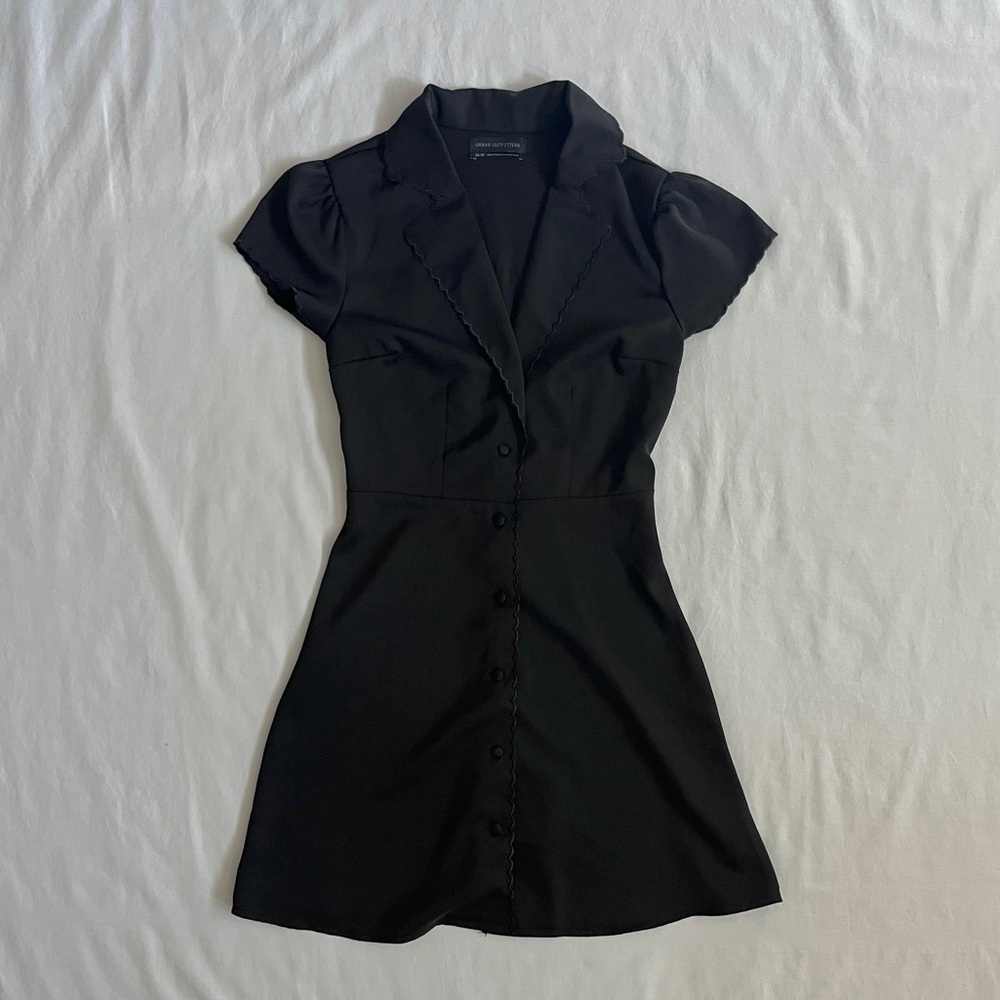 Urban Outfitters Short Sleeve Mini Dress | Black Collared Button Scallop Size XS